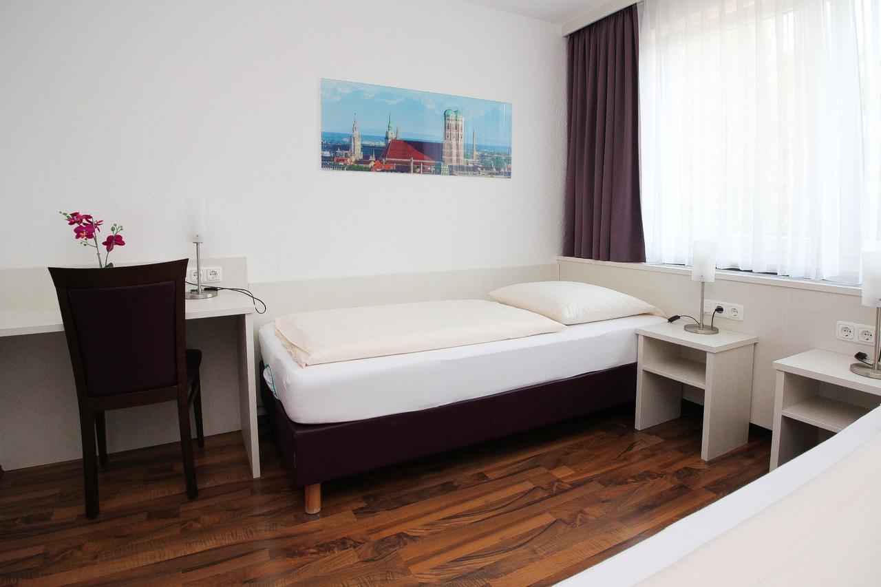 Olympia 3*