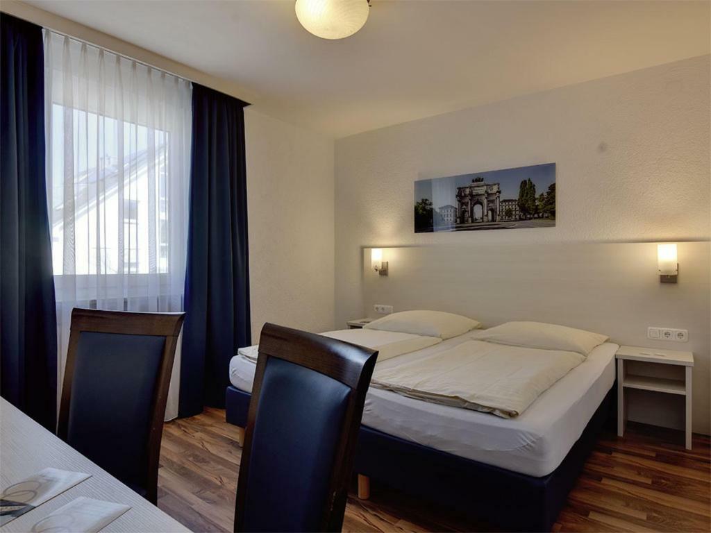 Hotel Olympia Munich
